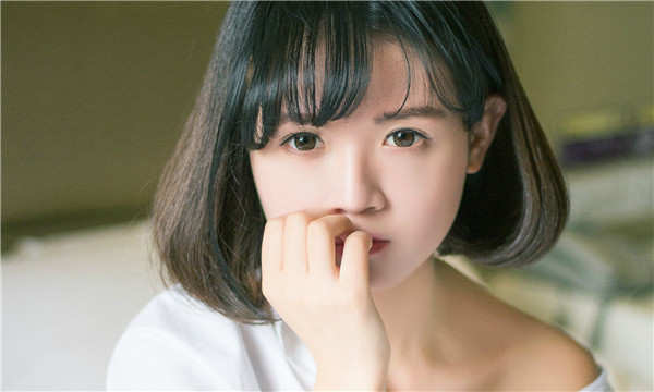 南桥镇人工助孕和试管的区别，你了解吗？这两个关键词是在不孕不育家庭中经常被提及的话题，尤其对于那些渴望拥有自己孩子的父母来说，理解这些差异至关重要。人工助孕，通常指人工授精，它是在女性的排卵期，通过注射受精卵来提高受孕的几率。而试管，通常是指试管婴儿技术（IVF），它则是在实验室中通过体外受精的方式，使卵子和精子结合形成胚胎，最后移植回女性体内。简单来说，人工助孕更注重于提高受孕的机会，而试管则是借助更